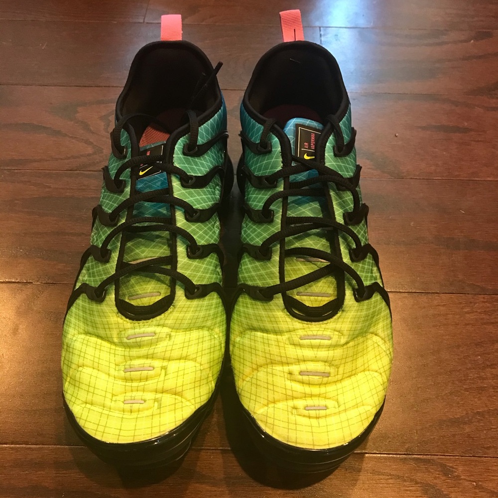 Nike vapormax plus blue green size 12